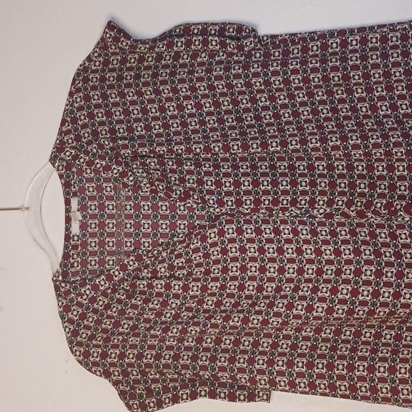 Pleione Popover Short Sleeve Geometric Patterned Blouse Flowy V-Neck size M - Picture 5 of 10